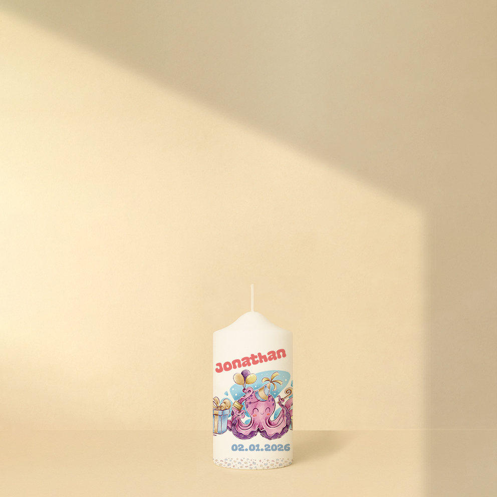Personalisierte Geburtstagskerze mit Oktopus, Luftballons und Geschenken – fröhliches, buntes Motiv für kleine Entdecker.