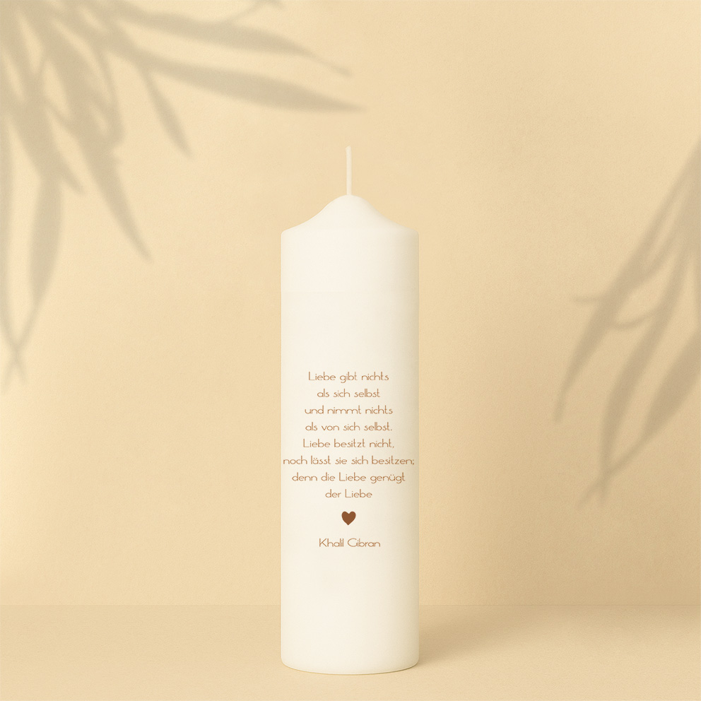 Personalisierte Hochzeitskerze mit Blütenkranz in Rosa und Goldtönen – romantisches, liebevolles Design voller Charme und Harmonie.